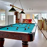 Coelha - Table Tennis And Pool Table Villa *