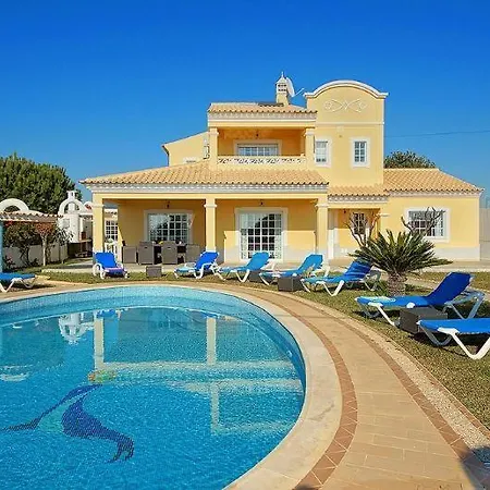 Holiday home Coelha - Table Tennis And Pool Table