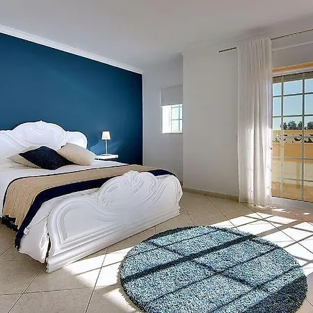 Coelha - Table Tennis And Pool Table