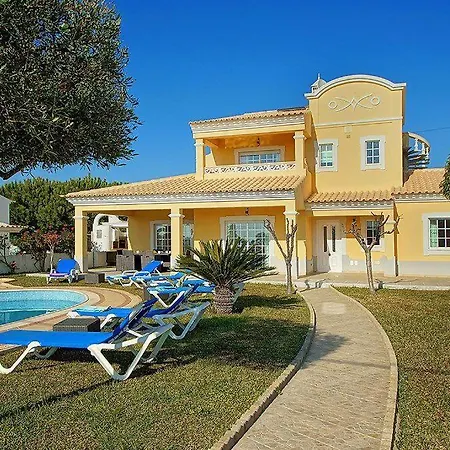 Coelha - Table Tennis And Pool Table Guia (Faro)